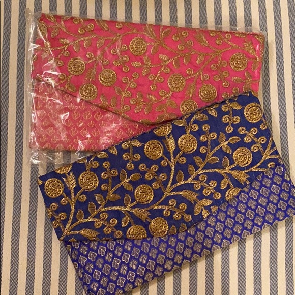 Purses - Picture 2 of 8